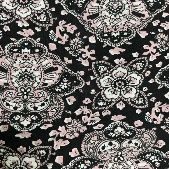 [NWOT] Chic Printed Black Sleeveless Top with attachable sleeves. - Picture 6 of 6